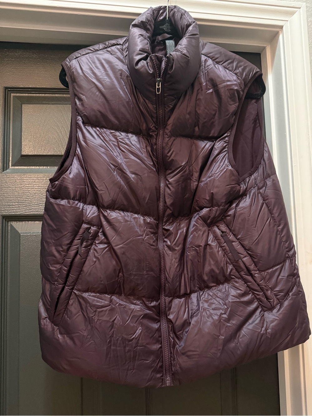 NWOT lululemon athletica Quilted Puffer Vest in Plum